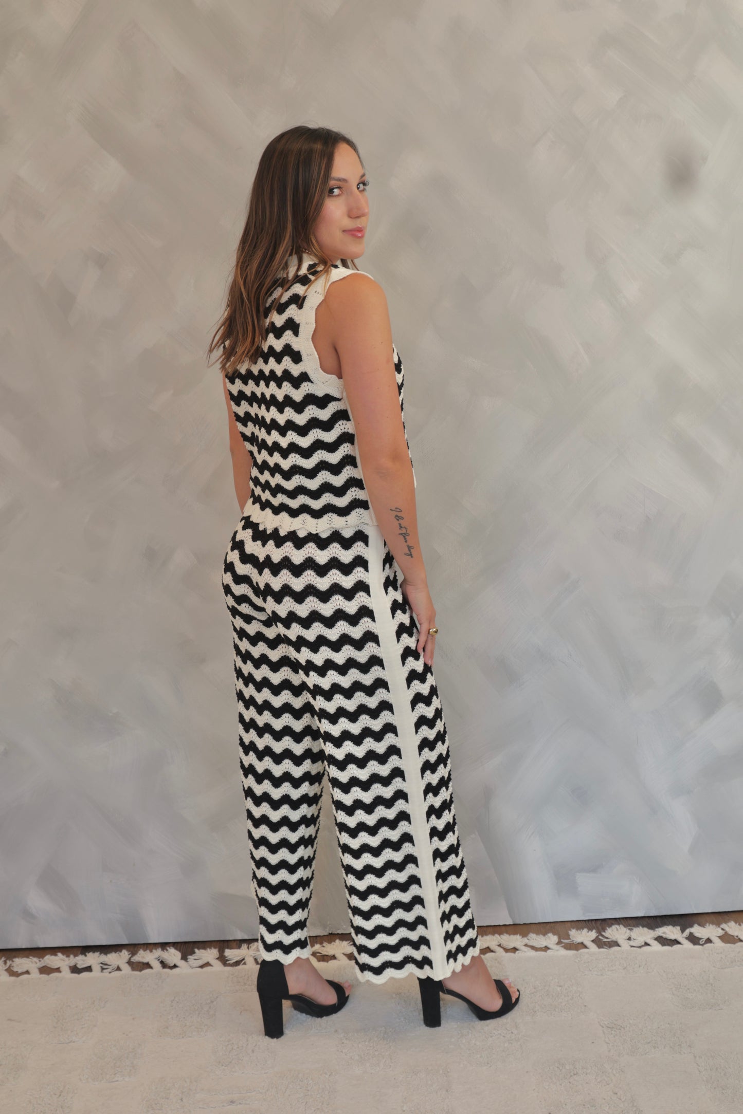 The Black and White Chrochet Set